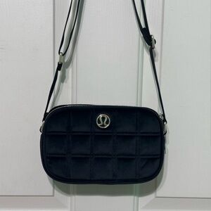 Lululemon Velour Camera Bag